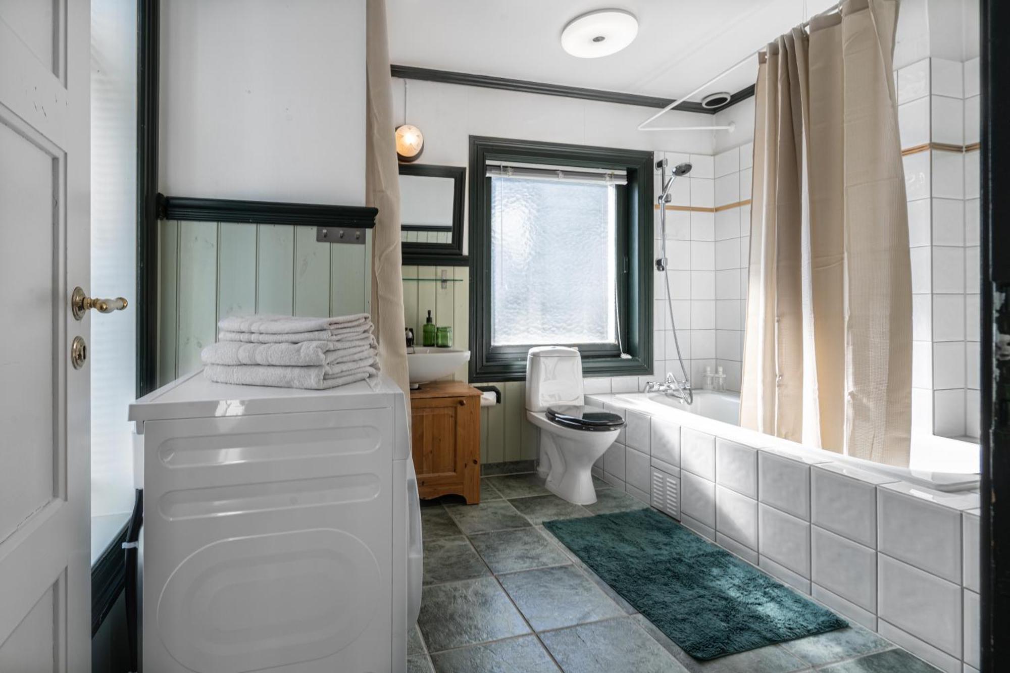 Sunny Apartment In Alesund City Kültér fotó